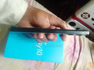 Honor 10 play (Used)