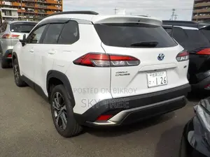 Toyota Corolla Cross z PACKAGE 2023