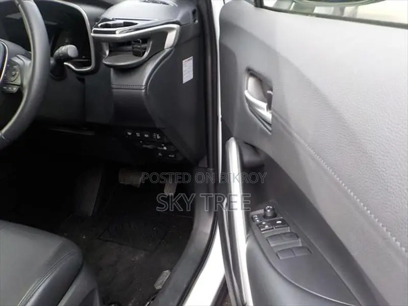 Toyota Corolla Cross z PACKAGE 2023