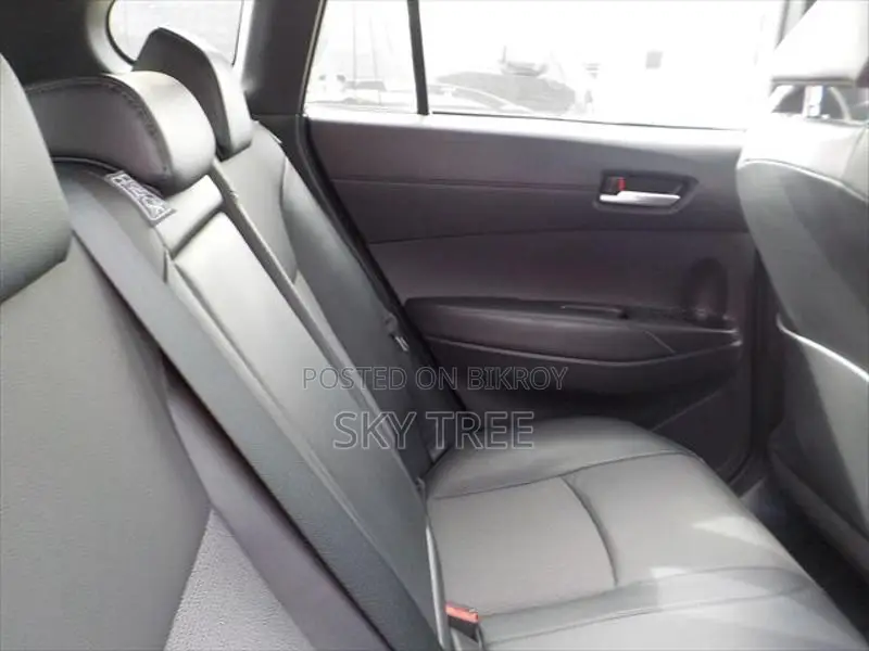 Toyota Corolla Cross z PACKAGE 2023