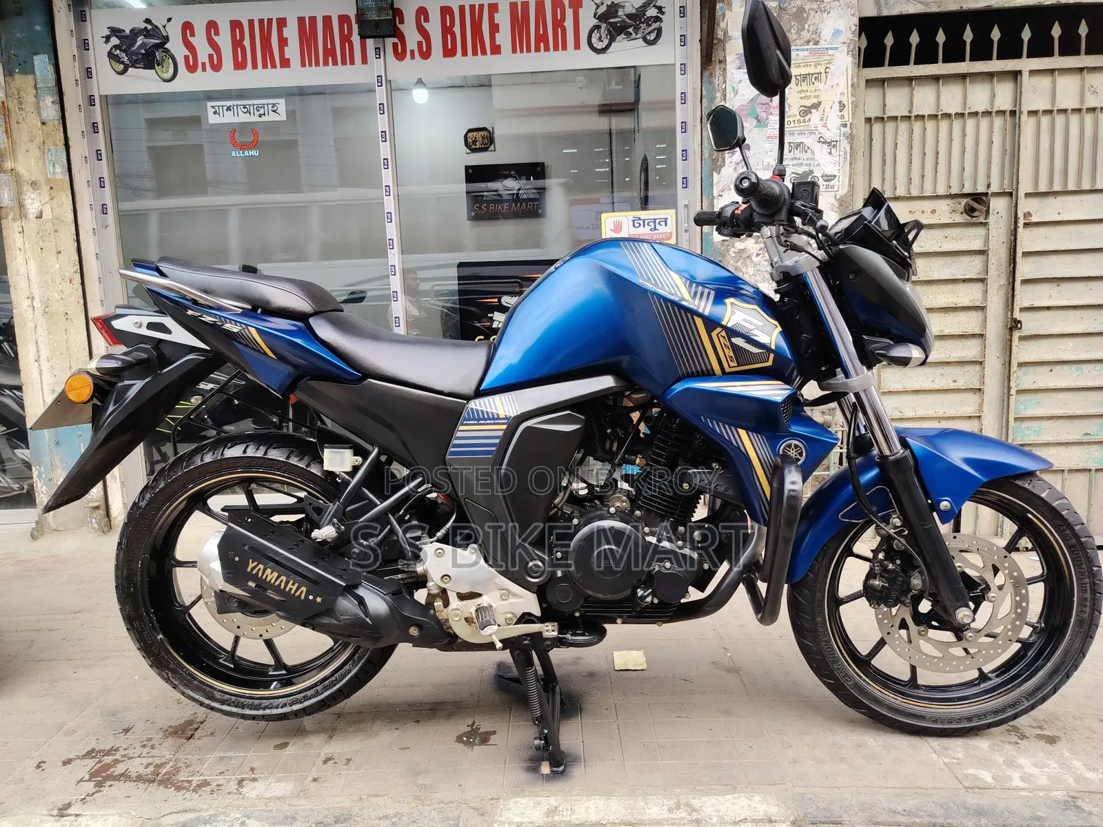 Yamaha FZs V2 super fresh 2022