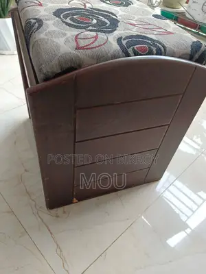 Dressing Table with Seater