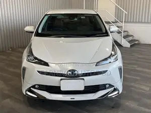 Toyota Prius S SAFETY PLUS II 2021 White