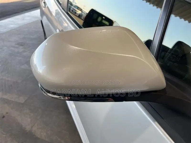 Toyota Prius S SAFETY PLUS II 2021 White