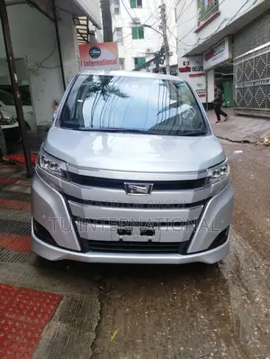 Toyota Noah NON HV PACKAGE 2021