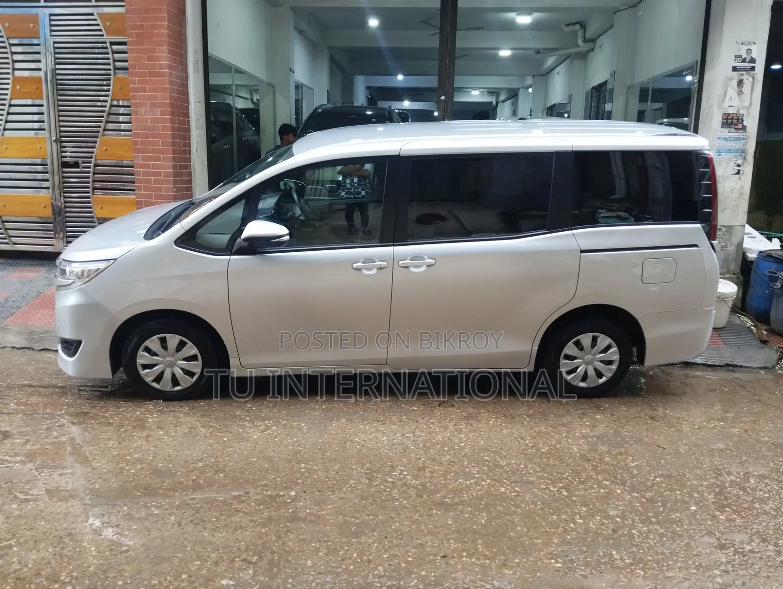 Toyota Noah NON HV PACKAGE 2021