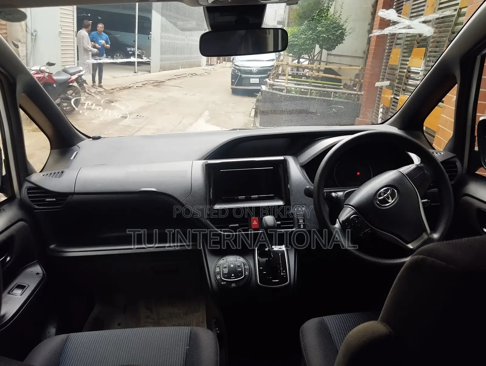 Toyota Noah NON HV PACKAGE 2021