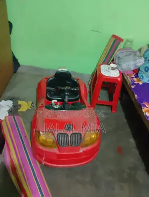 বাচ্চাদের ছোট কার