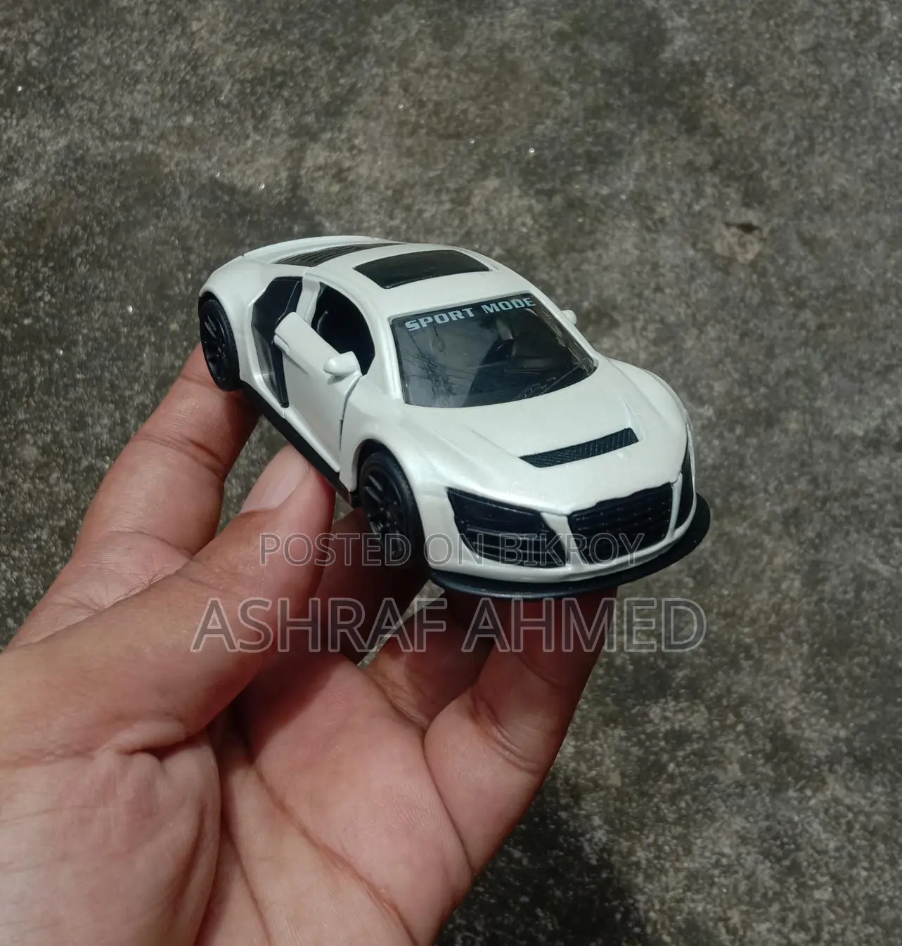Metal Car 1:43 Scale