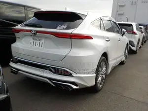 Toyota Harrier Non Hybrid Z Pearl 2023