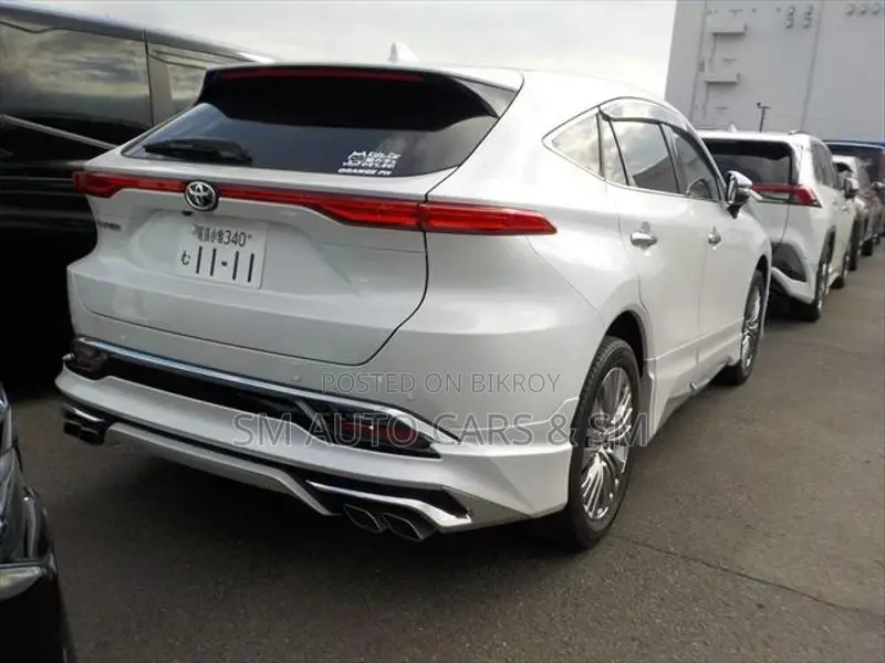 Toyota Harrier Non Hybrid Z Pearl 2023