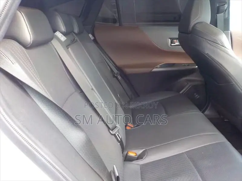Toyota Harrier Non Hybrid Z Pearl 2023
