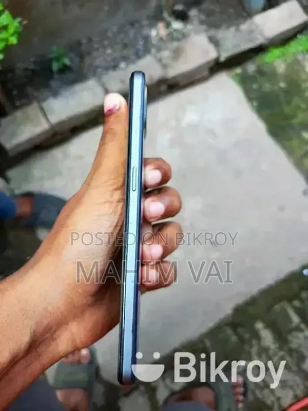 OPPO F17 8/128 (Used)