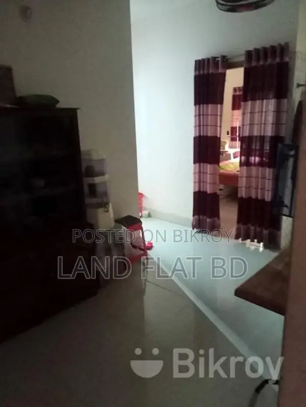SOUTH FACING @ READY FLAT FOR SALE 1600 SFT