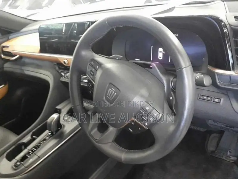 Toyota Crown RS 2022