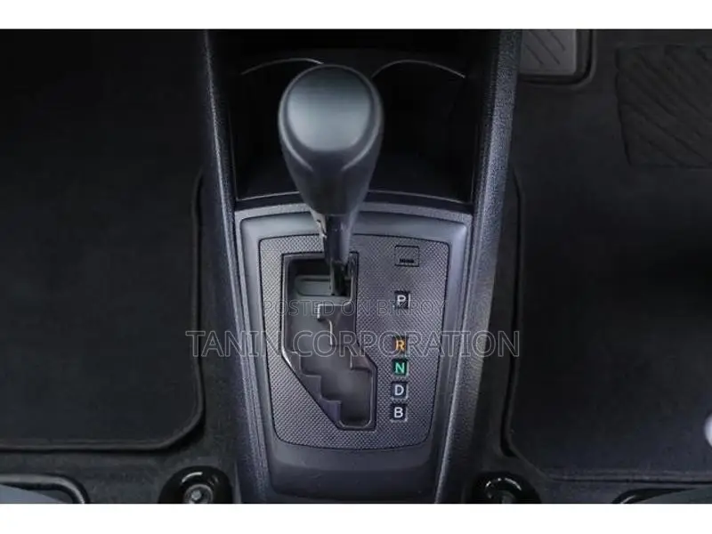 Toyota Axio Hybrid EX Push. 2020