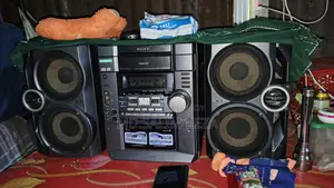 Sony- Mhc-vx333