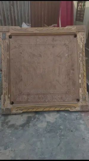 ক্যারাম বোর্ড