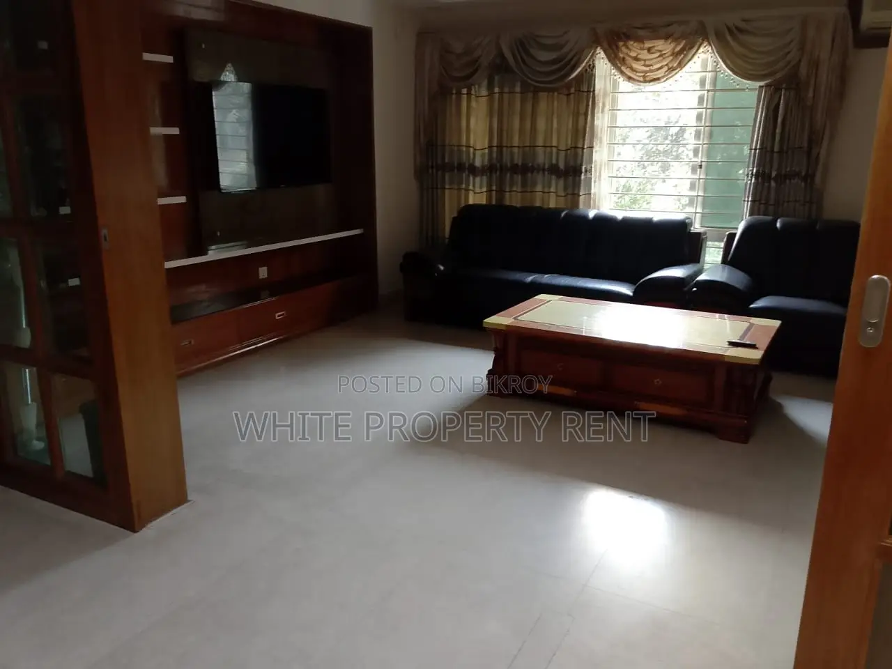 Luxurious Apartment for Rent at Gulshan 2 Road 35