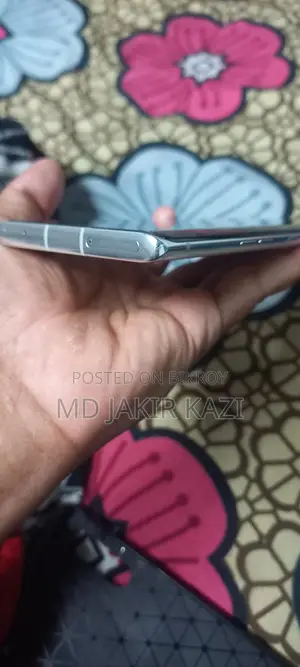 LG Velvet 5G phone (Used)