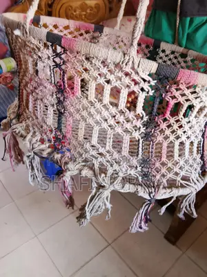 Pater Dolna (Jute Swing)