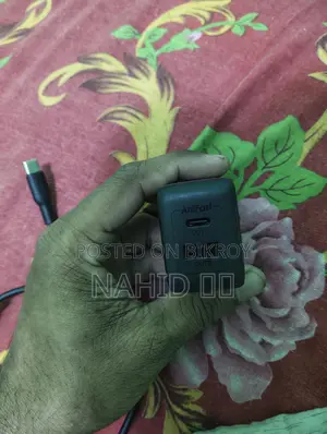 Oraimo 20 Watt Charger