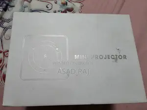 মিনি প্রজেক্টর