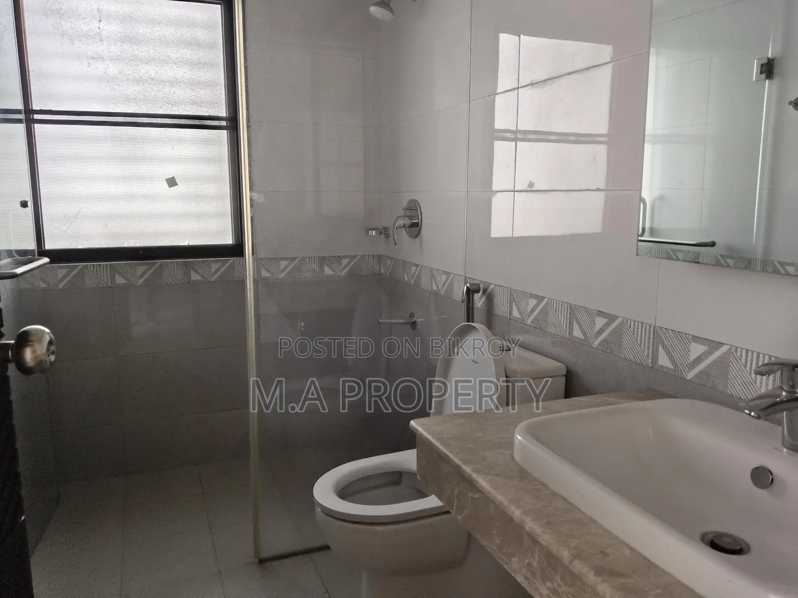 3500sqft Apartment Rent 3-Bed gym+swimming 2-Carpark