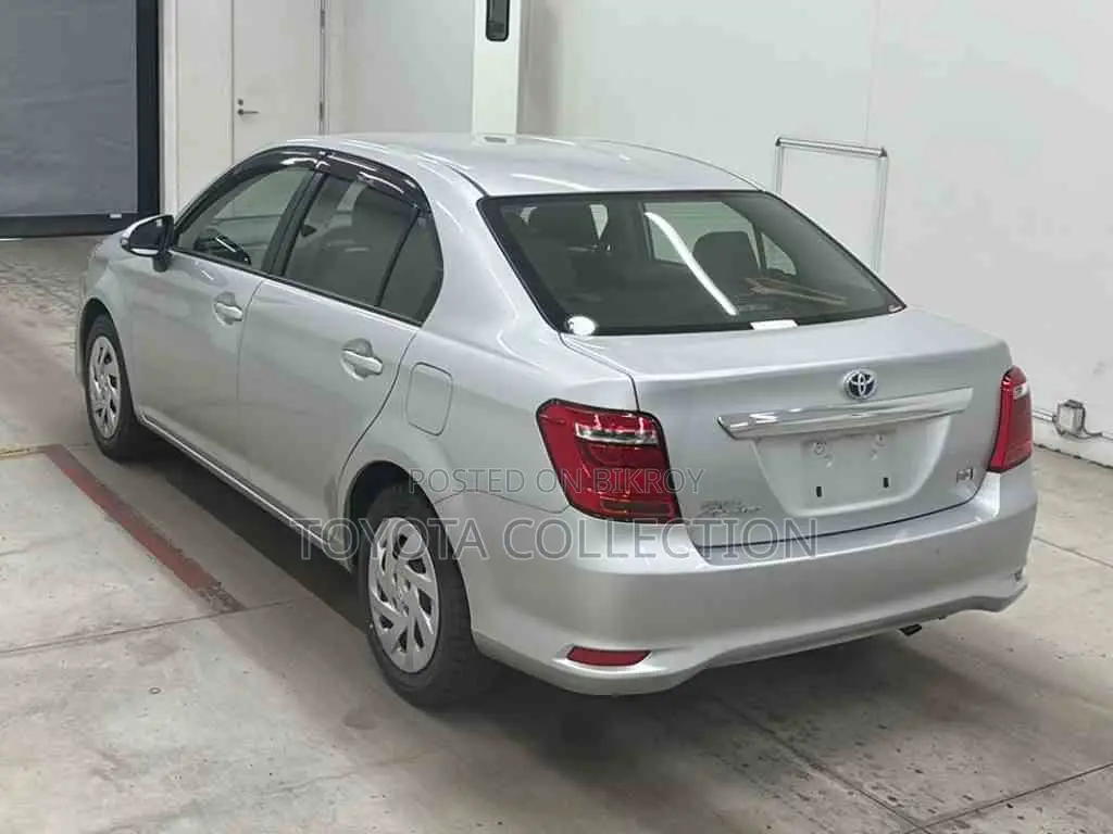 Toyota Axio EX HYBRID PUSH START 2021