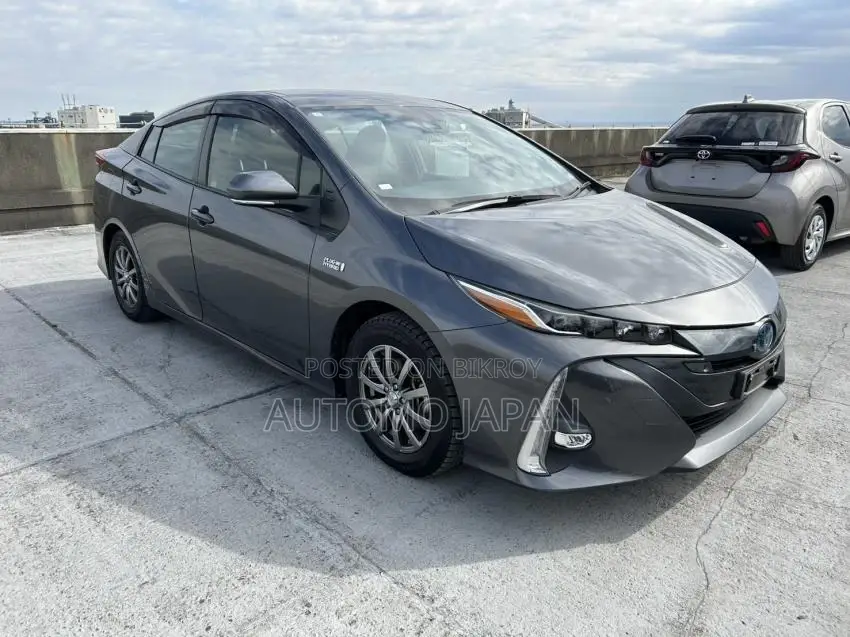 Toyota Prius 2021 Gray