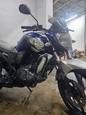 Yamaha FZS 2015
