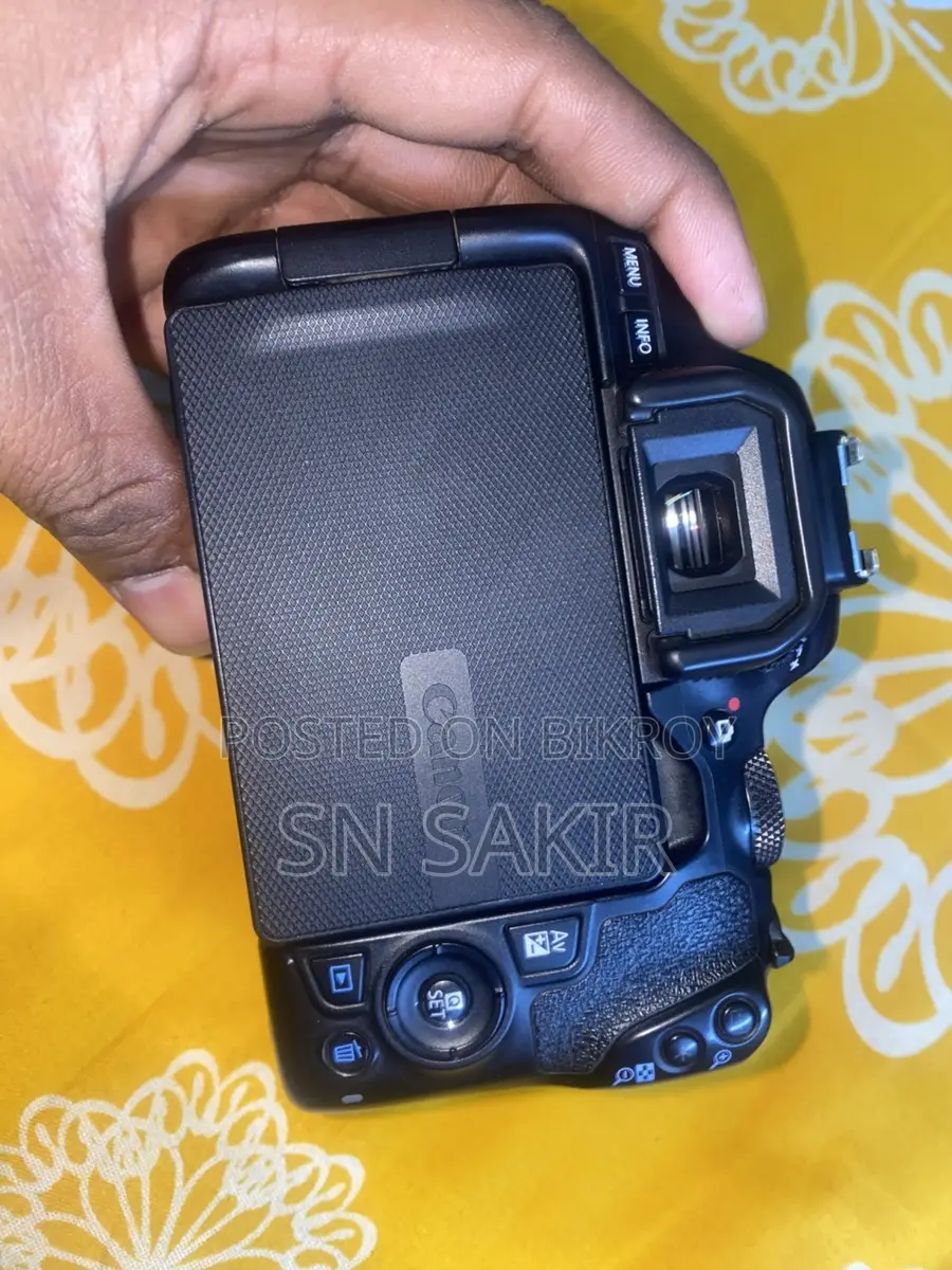 200D Mark II body