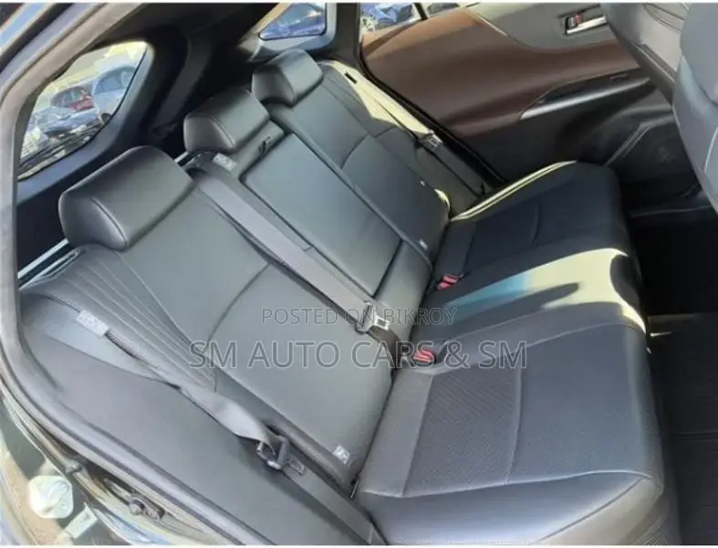 Toyota Harrier Hybrid Z Black Color 2021