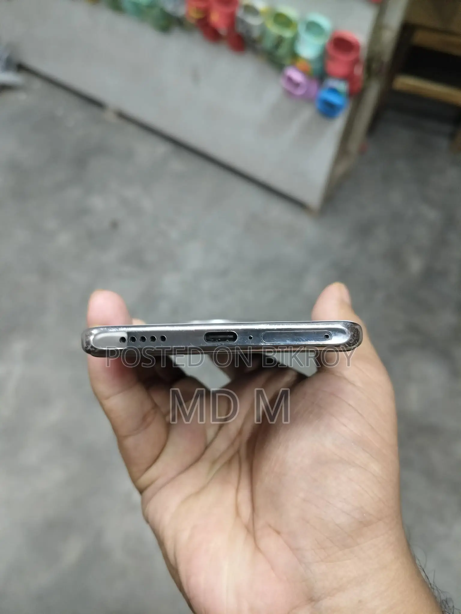 Vivo V30e (Used)