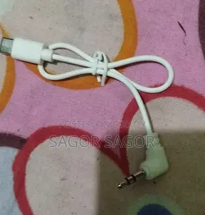 ওয়্যারলেস ল্যাভালিয়ার মাইক্রোফোন