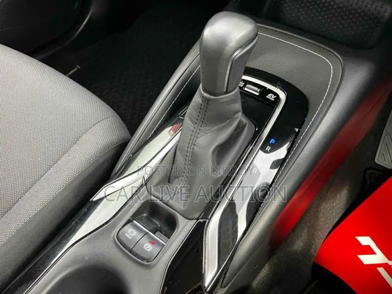 Toyota Corolla Hybrid S pre order 2021
