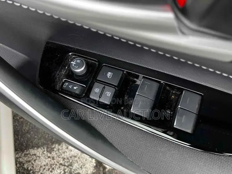 Toyota Corolla Hybrid S pre order 2021