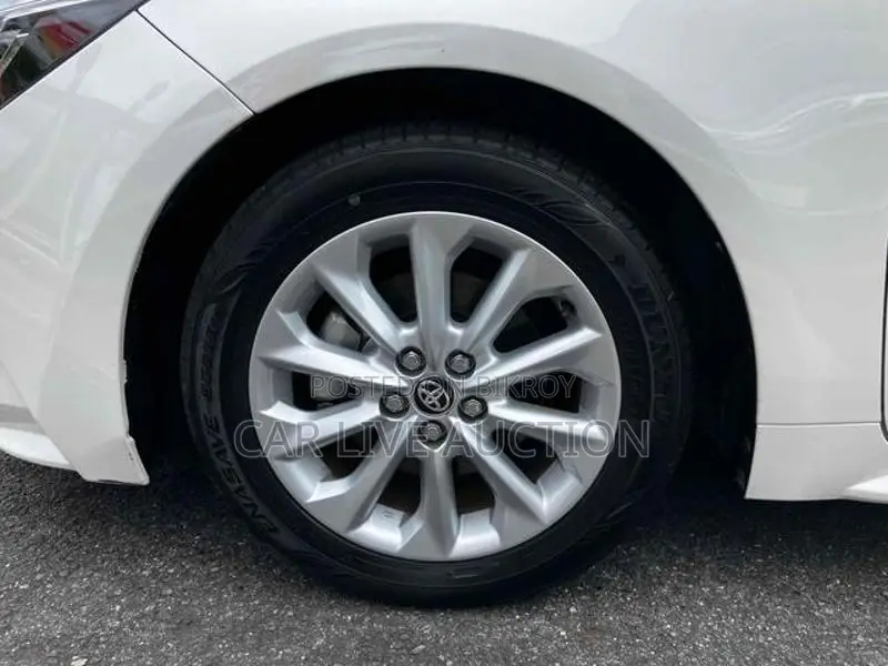 Toyota Corolla Hybrid S pre order 2021