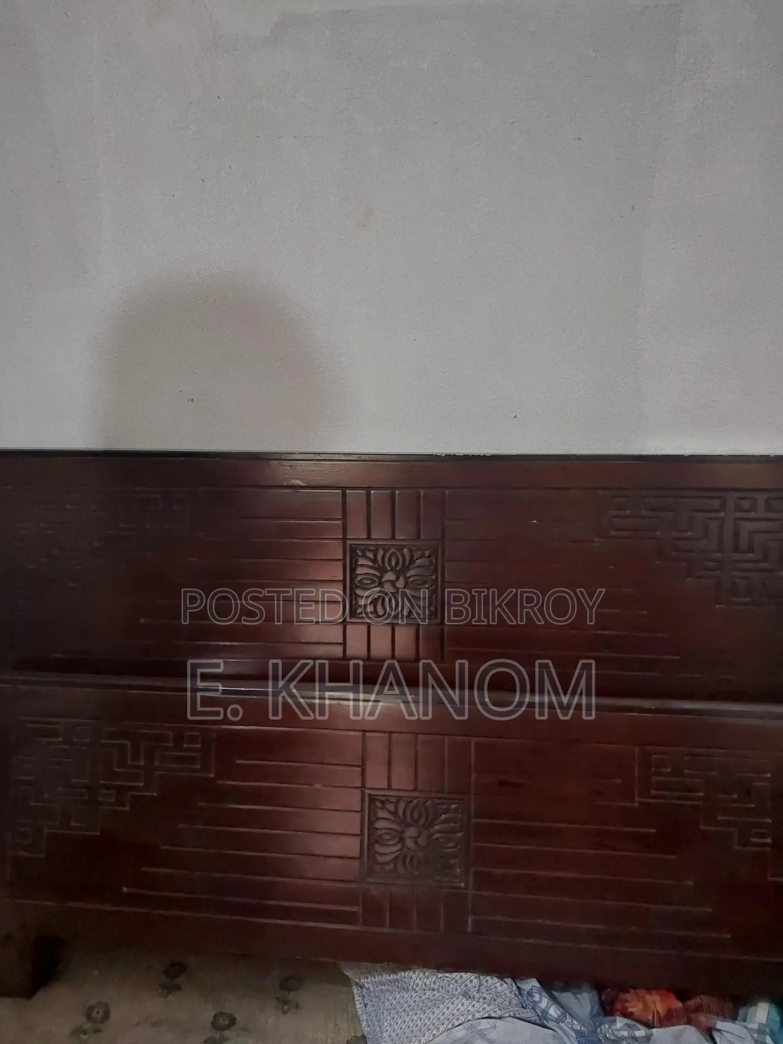 মালোশিয়ান কাঠের খাট