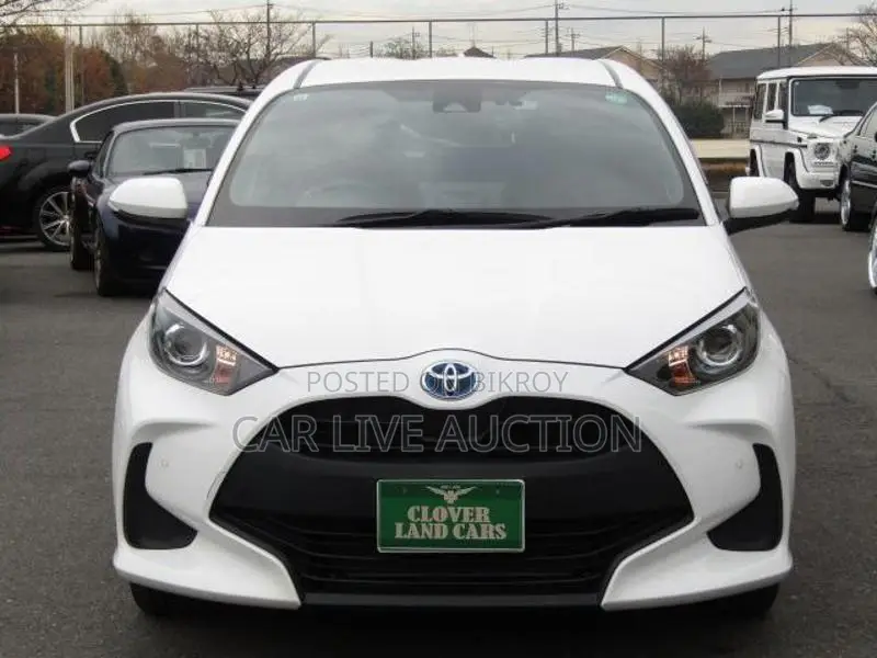 Toyota Yaris Hybrid X pre order 2021