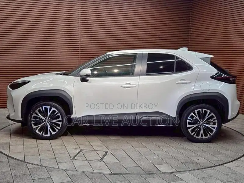 Toyota Yaris Cross Hybrid Z Package 2021