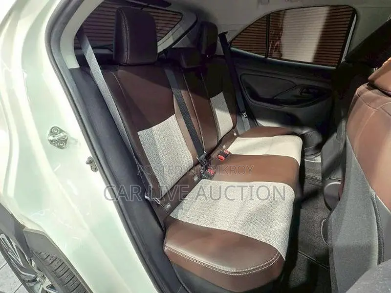 Toyota Yaris Cross Hybrid Z Package 2021