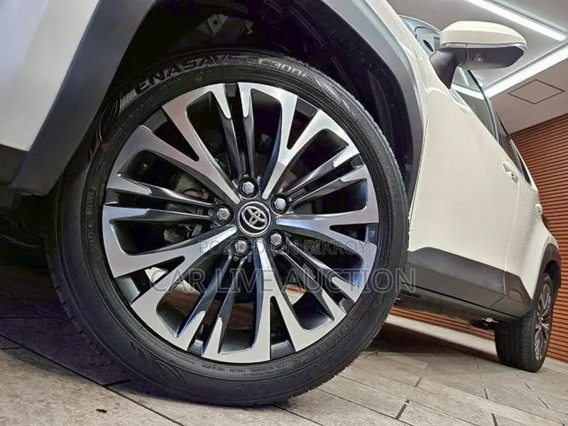 Toyota Yaris Cross Hybrid Z Package 2021