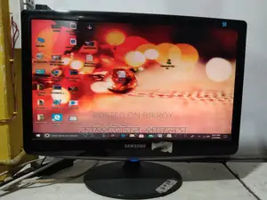 ২২ ইঞ্চি স্যামসাং ব্র্যান্ড ফুল ফ্রেশ মনিটর