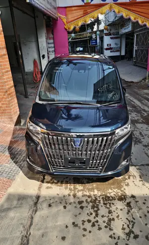 Toyota Esquire HYBRID PUSH PACKAGE 2020