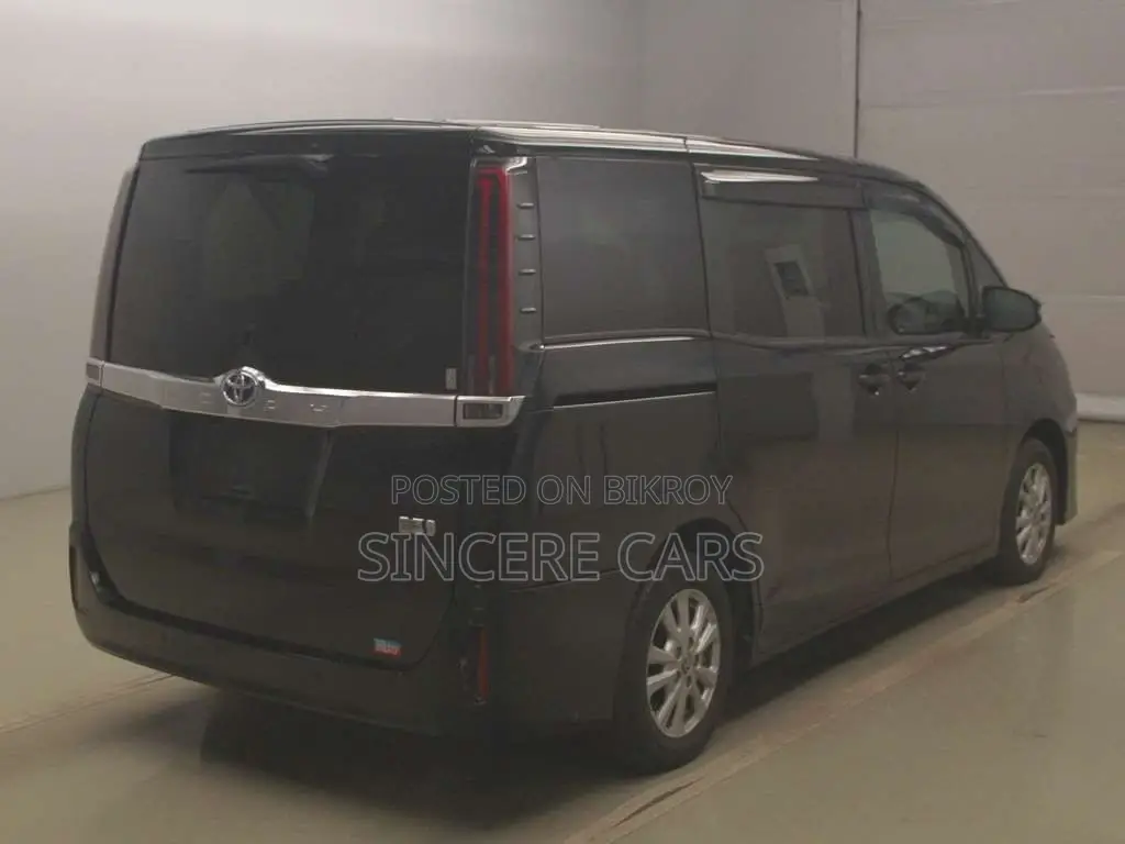 Toyota Noah G HYB PUSH 2DR PWR 2021
