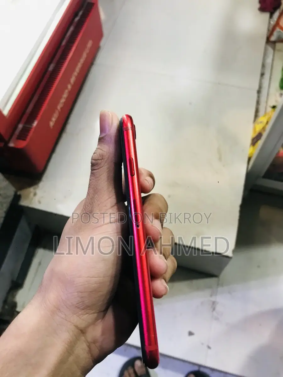 Apple iPhone SE ` (Used)