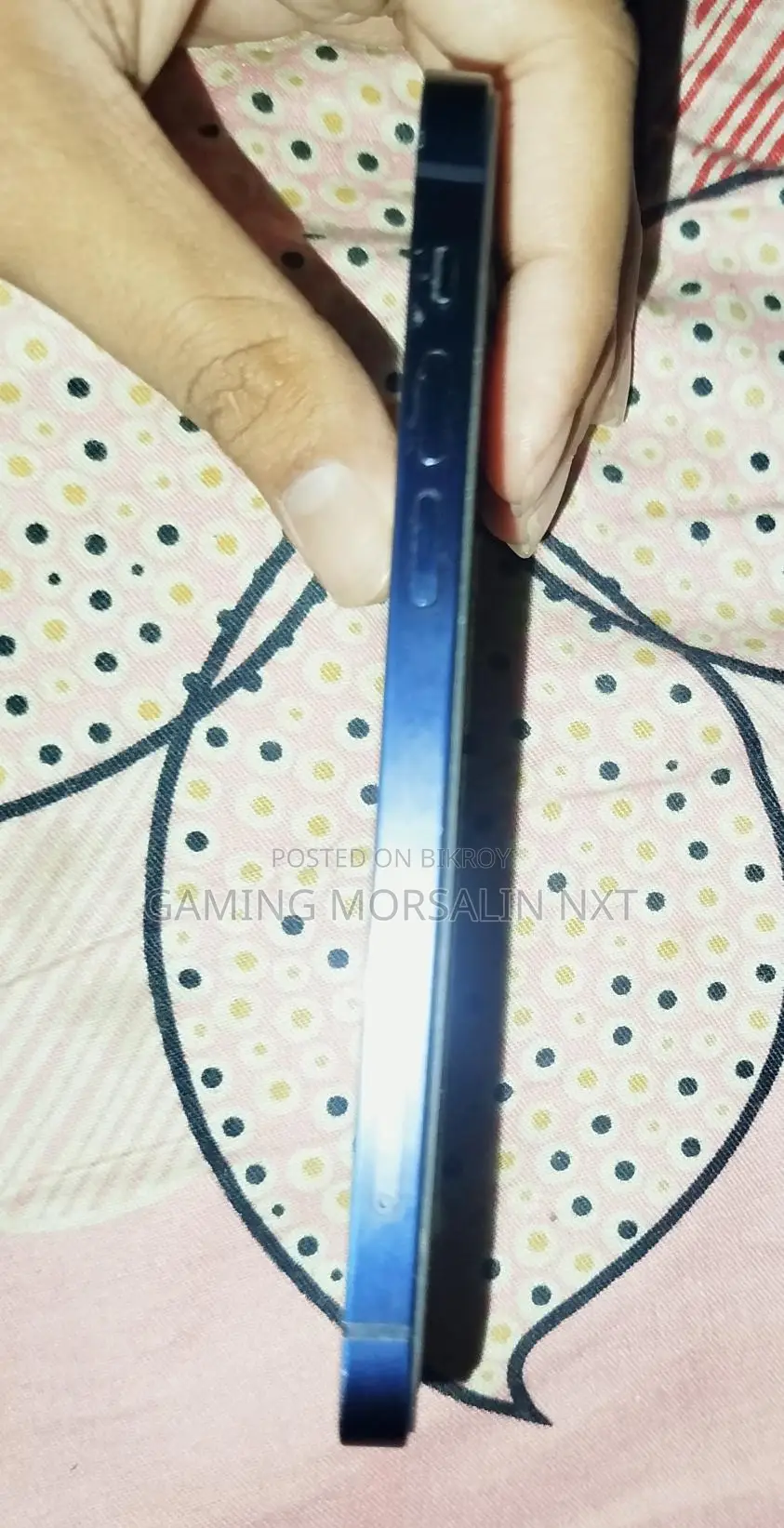 Apple iPhone 12 (Used)