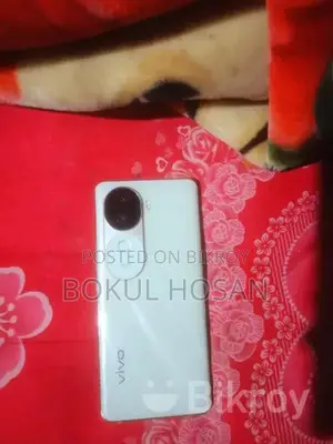 Vivo V40 . (Used)