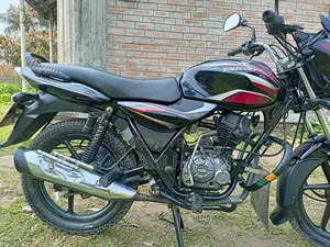 Bajaj Discover 100 . 2018